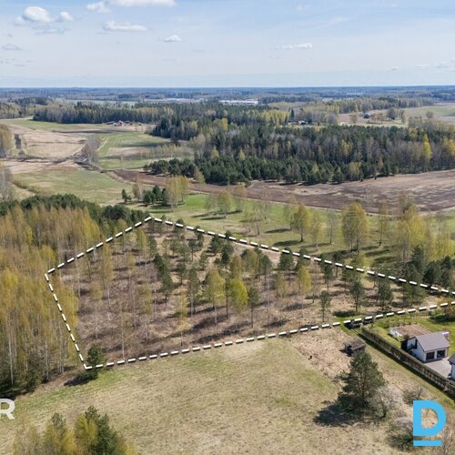 Pārdošanā 1.7 ha zemes gabals ainaviskā vietā privātai apbūvei vai lauksaimniecī