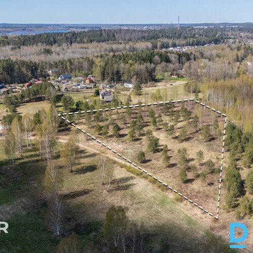 Pārdošanā 1.7 ha zemes gabals ainaviskā vietā privātai apbūvei vai lauksaimniecī