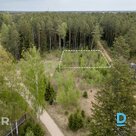 Pārdošanā 1250 m² zemes gabals privātai apbūvei meža ieskautā vietā Skultē.Īpašu