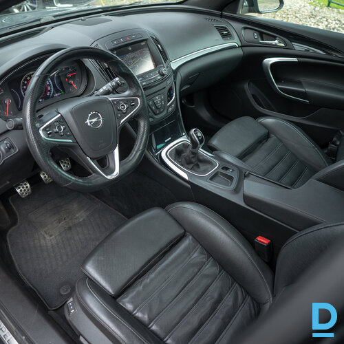 Opel Insignia Sports Tourer SW OPC 2014. gada 2.0 dīzelis Opel Insignia Sports Tourer SW OPC 2014. gada 2.0 dīzelis