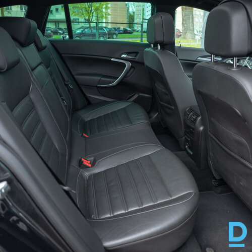 Opel Insignia Sports Tourer SW OPC 2014. gada 2.0 dīzelis Opel Insignia Sports Tourer SW OPC 2014. gada 2.0 dīzelis
