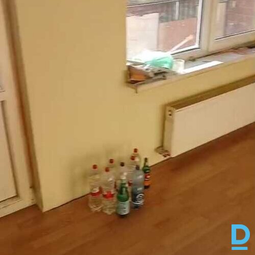 Pārdod dzīvokli Slokenbeka 11, 33m², 1 ist.