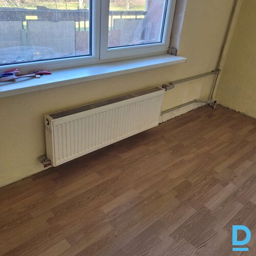 Pārdod dzīvokli Slokenbeka 11, 33m², 1 ist.