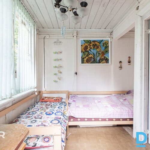 Pārdošanā vasarnīca ar 343 m² teritoriju Majoros, 10 minūšu gājienā no Dzintaru 