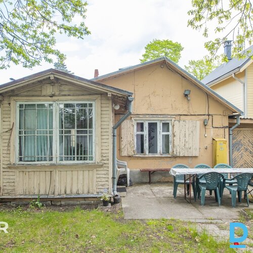 Pārdošanā vasarnīca ar 343 m² teritoriju Majoros, 10 minūšu gājienā no Dzintaru 