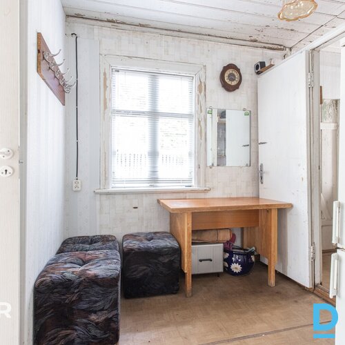 Pārdošanā vasarnīca ar 343 m² teritoriju Majoros, 10 minūšu gājienā no Dzintaru 