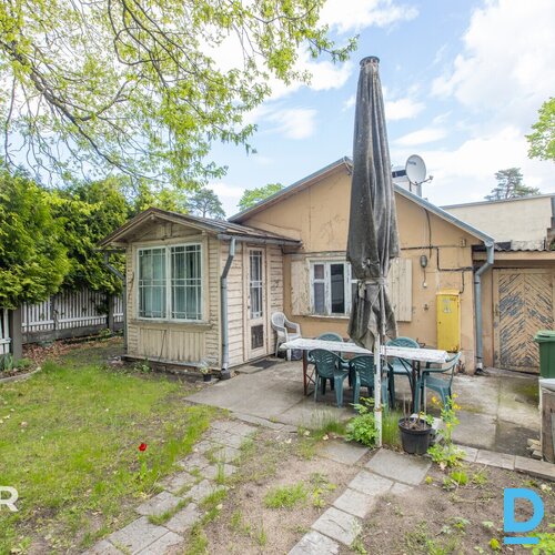 Pārdošanā vasarnīca ar 343 m² teritoriju Majoros, 10 minūšu gājienā no Dzintaru 
