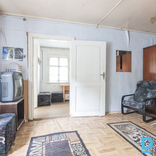 Pārdošanā vasarnīca ar 343 m² teritoriju Majoros, 10 minūšu gājienā no Dzintaru 