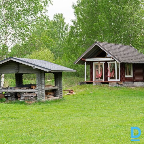 Pārdod mājīgu māju–pirti tikai 20-25 minūšu brauciena attālumā no Rīgas. Pārdod mājīgu māju–pirti tikai 20-25 minūšu brauciena attālumā no Rīgas.