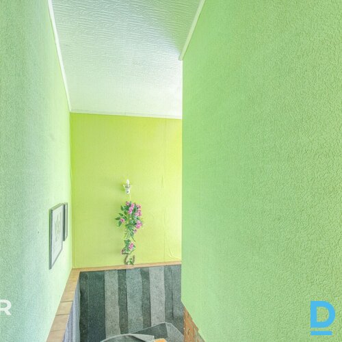 Pārdošanā divstāvu dzīvojamā māja ar 3 istabām Valmiermuižā.Pirmā stāva plānojum Pārdošanā divstāvu dzīvojamā māja ar 3 istabām Valmiermuižā.Pirmā stāva plānojum