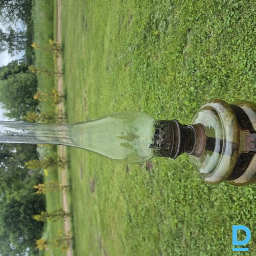 Pārdodu petrolejas lampu