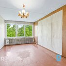 Pārdošanā 3 istabu dzīvoklis ar lodžiju klusā, zaļā apkaimē.Dzīvokļa plānojuma a