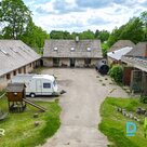 Pārdošanā perspektīvs īpašums investīcijām - namīpašums ar privātmāju pie Ruckas