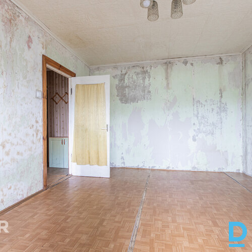 Pārdošanā gaišs vienistabas dzīvoklis ar iestiklotu lodžiju Ķengaragā.Dzīvokļa p Pārdošanā gaišs vienistabas dzīvoklis ar iestiklotu lodžiju Ķengaragā.Dzīvokļa p