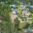 Pārdošanā divstāvu savrupmāja ar atsevišķu palīgēku un 3029 m² zemes gabalu Jaun