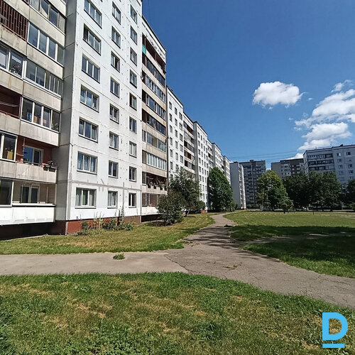 Pārdod dzīvokli Rudens iela 10