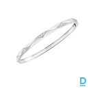 For sale Graff Laurence Graff Signature Faceted Pavé Diamond Bangle