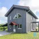Pārdošanā divstāvu privātmāja ar 1718 m² zemes gabalu Iecavas centrā.Māja celta 