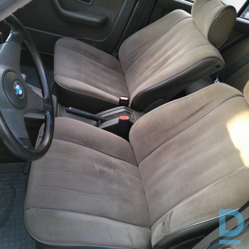 Продает BMW 525