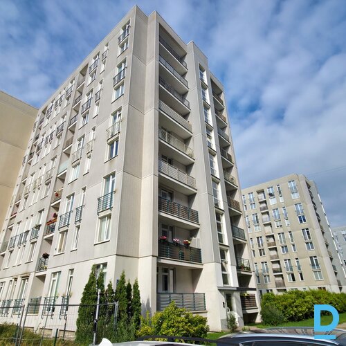Pārdod dzīvokli Salnas 21, 57m², 3 ist.