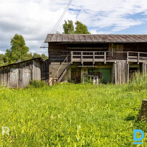 Pārdošanā 1/2 no divstāvu mājas (70 m²) ar plašu privāto teritoriju Dauguļu ciem Pārdošanā 1/2 no divstāvu mājas (70 m²) ar plašu privāto teritoriju Dauguļu ciem