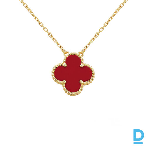 Pārdod  Vintage Alhambra pendant