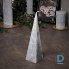 Light gray pyramid candle 23 x 5.5 cm