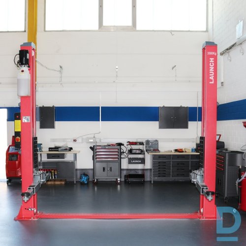 Pārdod 2-statņu pacēlājs Launch TLT-235 SBA Pārdod 2-statņu pacēlājs Launch TLT-235 SBA