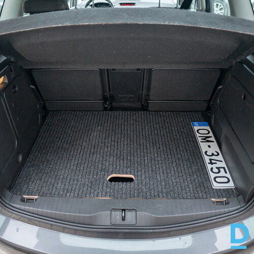 No Nīderlandes Opel Meriva 1.4 benzīns 2010. gada 