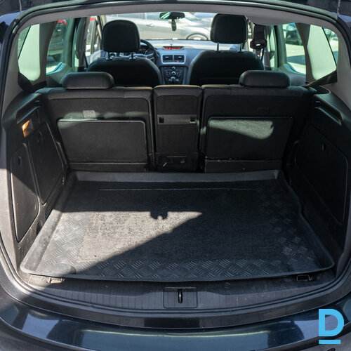 Opel Meriva 1.3 dīzelis 2012. gada Opel Meriva 1.3 dīzelis 2012. gada