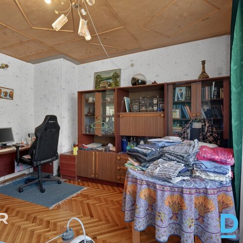 Pārdošanā divstāvu privātmāja ar 2384 m² zemes gabalu teicamā vietā Cesvainē.Māj Pārdošanā divstāvu privātmāja ar 2384 m² zemes gabalu teicamā vietā Cesvainē.Māj