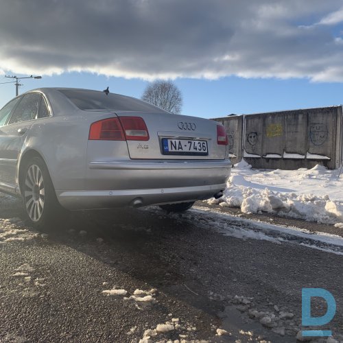 Pārdod Audi A8