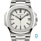 Продают Patek Philippe Nautilus Automatic