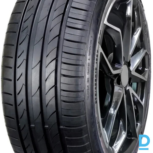 TRACMAX X-PRIVILO TX3 235 40 R19 96Y