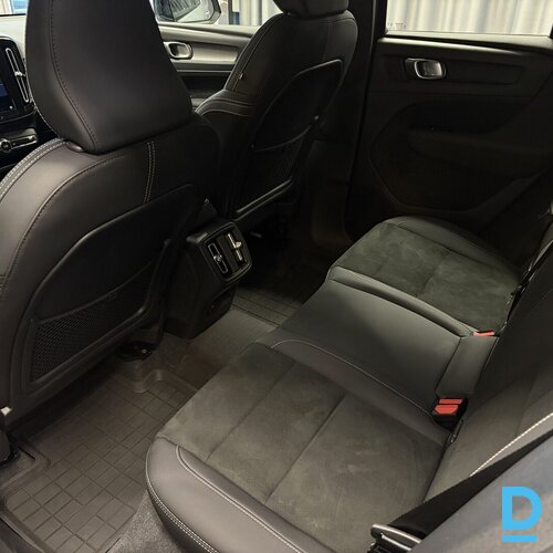 Pārdod Volvo XC40 Ultimate Dark B4 Mild Hybrid, 2.0, 2023