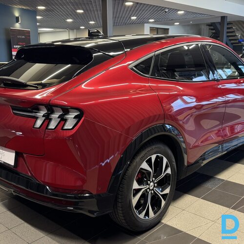 Pārdod Ford Mustand Mach-e 273kw/371zs, 2021