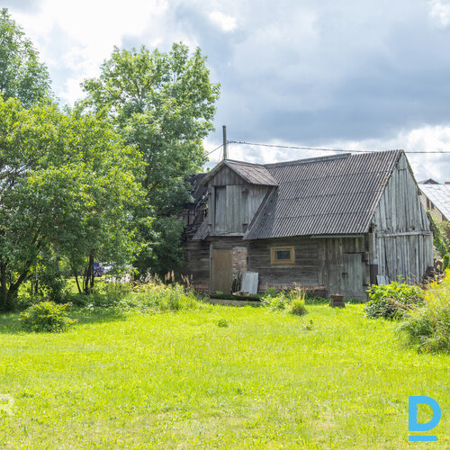 Pārdošanā 1577 m² zemes gabals ar 80 m² māju un saimniecības ēku Jelgavā.Īpašums Pārdošanā 1577 m² zemes gabals ar 80 m² māju un saimniecības ēku Jelgavā.Īpašums