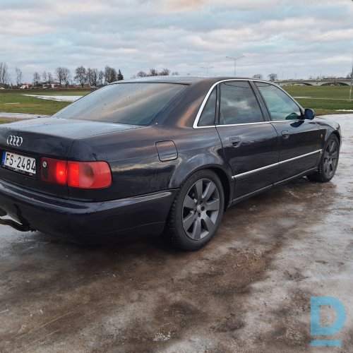 Pārdod Audi A8, 1995