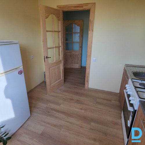 Pārdod dzīvokli Rudens 3, 77m², 4 ist. Pārdod dzīvokli Rudens 3, 77m², 4 ist.