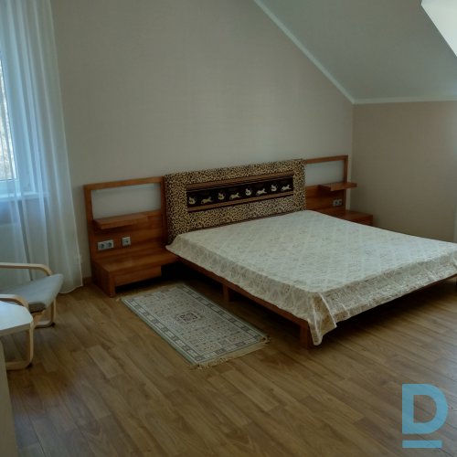 Izīrējam māju Jūrmalā, Dzintaros ilgterminā un uz vasaras periodu