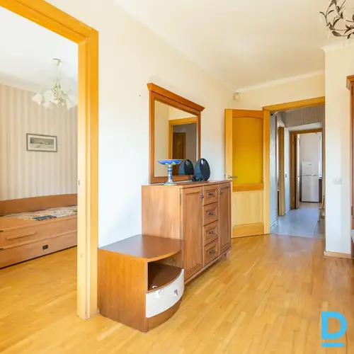 Pārdod dzīvokli Jūrmala Majori Plūdu 4