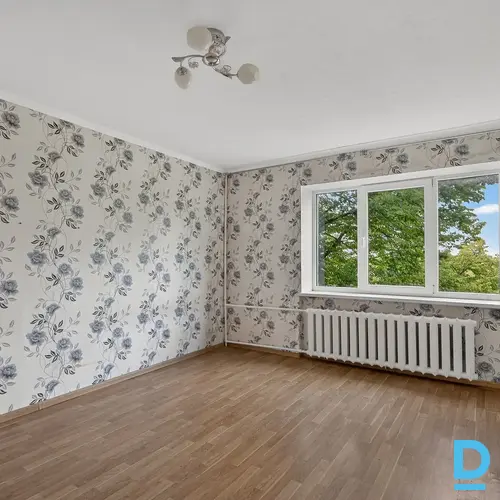 Pārdod dzīvokli Saulgožu iela 11