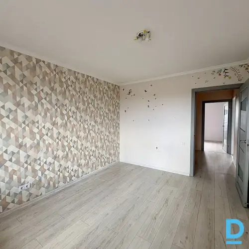 Pārdod dzīvokli Skolas iela 12