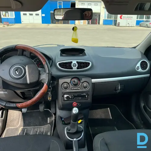 Pārdod Renault Clio, 2010 Pārdod Renault Clio, 2010
