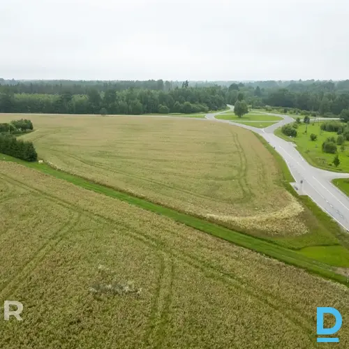 Pārdošanā 2 ha zemes gabals pie Mālpils apļa, 1.2 km no Mālpils centra.Zeme atro Pārdošanā 2 ha zemes gabals pie Mālpils apļa, 1.2 km no Mālpils centra.Zeme atro
