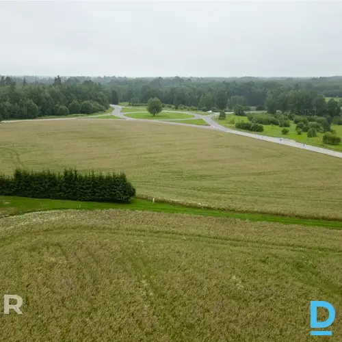 Pārdošanā 2 ha zemes gabals pie Mālpils apļa, 1.2 km no Mālpils centra.Zeme atro Pārdošanā 2 ha zemes gabals pie Mālpils apļa, 1.2 km no Mālpils centra.Zeme atro