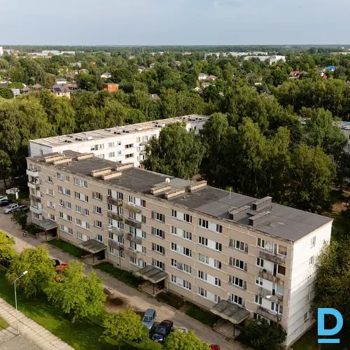 Pārdod dzīvokli Pērnavas iela 20
