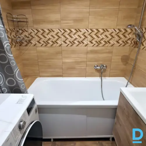 Pārdod dzīvokli Slimnīcas 6, 68m², 3 ist.