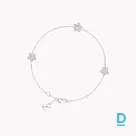 For sale Graff Wild Flower Petite Pavé Diamond Bracelet 