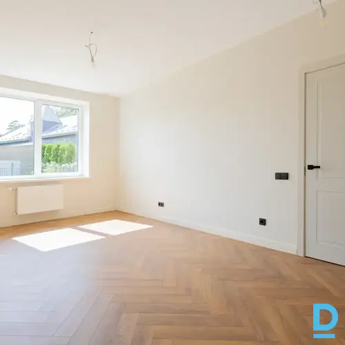 Pārdod dzīvokli Jūrmala Dzintari Ķemeru 58